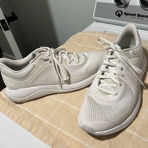 Lululemon Strong Feel size 9 sneakers